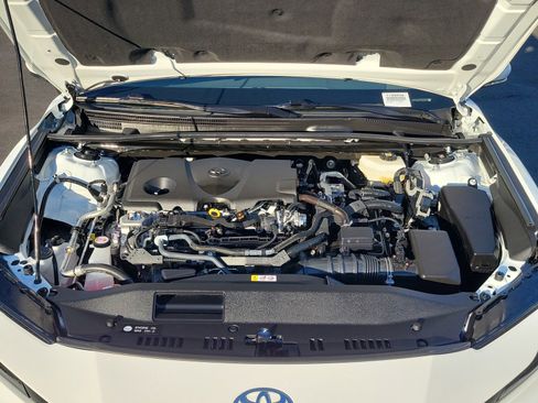 Used 2025 Toyota Camry LE image 30