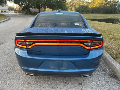 Used 2021 Dodge Charger SXT w/ Blacktop Package image 4