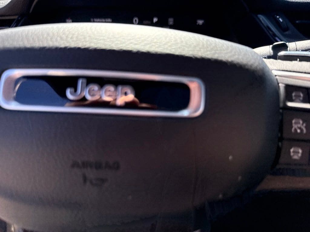 New 2027 Jeep Grand Cherokee Limited AWD/4WD image 11