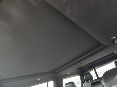 Used 2023 Jeep Wagoneer 4WD w/ Premium Group I image 11