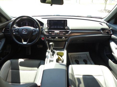 Used 2020 Honda Accord Sport image 29