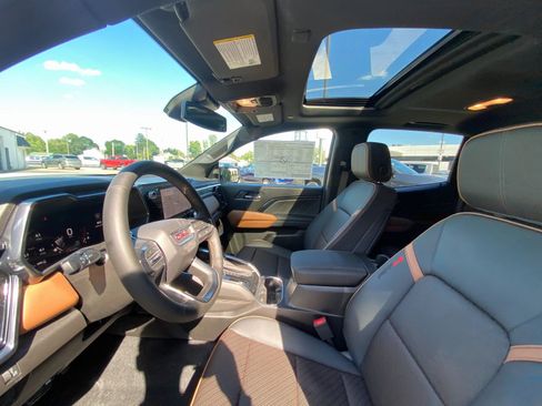 New 2026 GMC Canyon AT4 w/ Technology Plus Package image 12