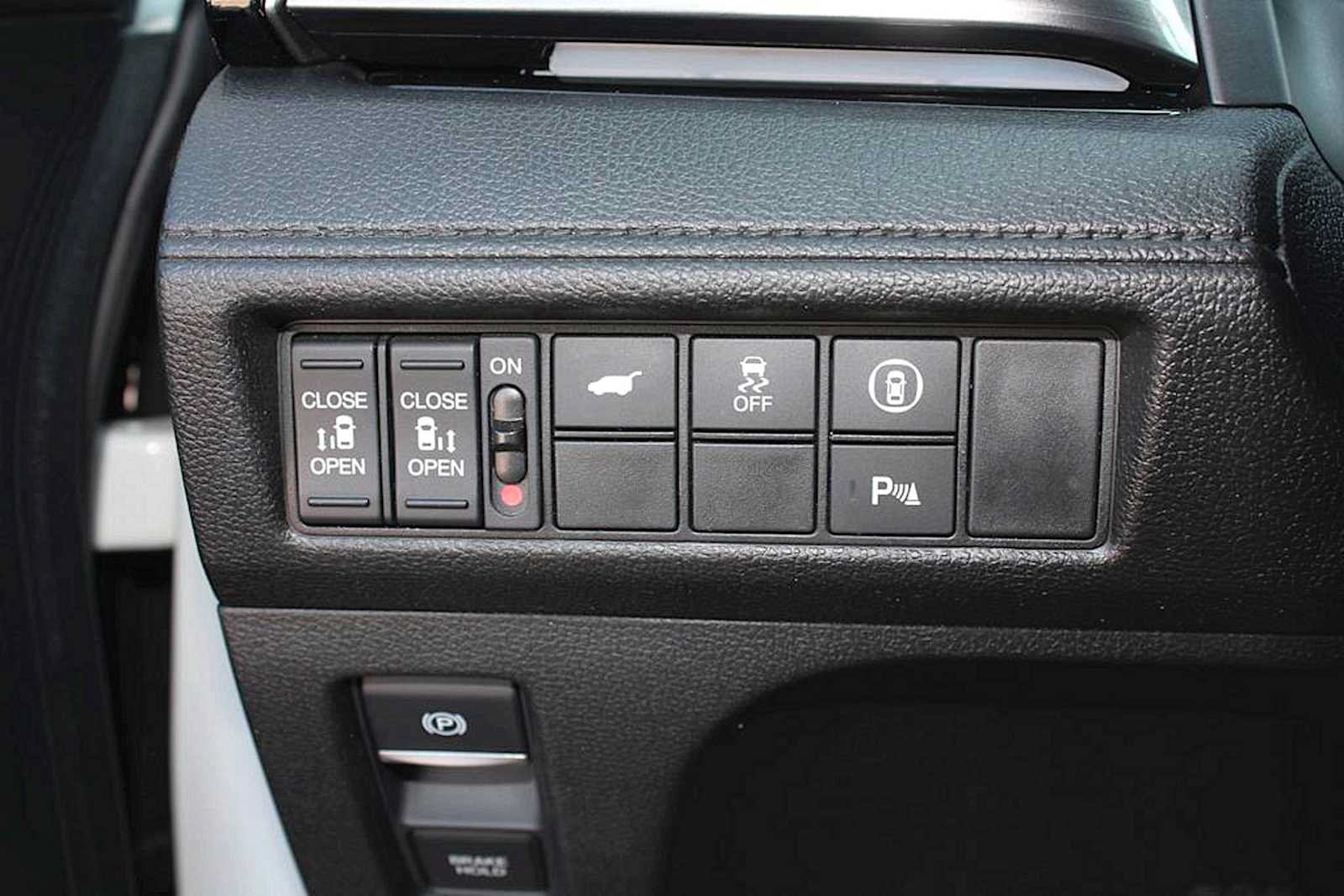 Used 2022 Honda Odyssey Elite image 19