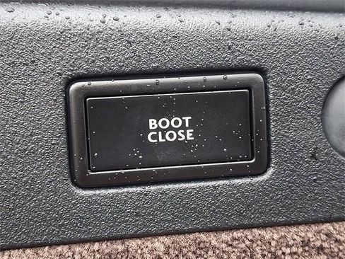 Used 2013 Bentley Flying Spur Flying Spur w/ Convenience Specification Pkg image 33