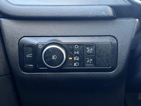 Certified 2022 Ford Escape SEL image 30