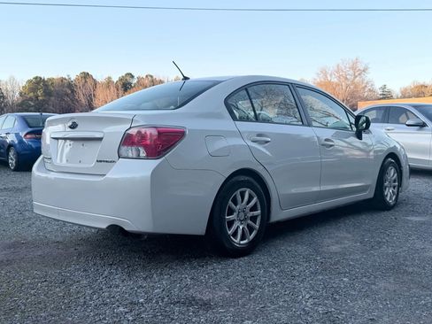 Used 2012 Subaru Impreza 2.0i image 3