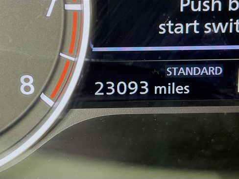 Used 2023 Nissan Rogue SV image 19