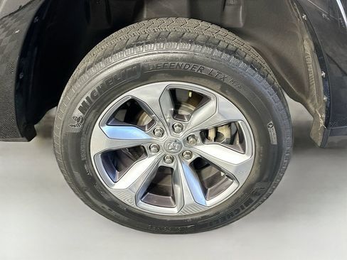 Used 2020 RAM 1500 Limited AWD/4WD image 32