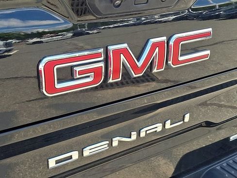Used 2024 GMC Sierra 1500 Denali w/ Technology Package AWD/4WD image 21