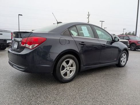 Used 2016 Chevrolet Cruze LT image 12