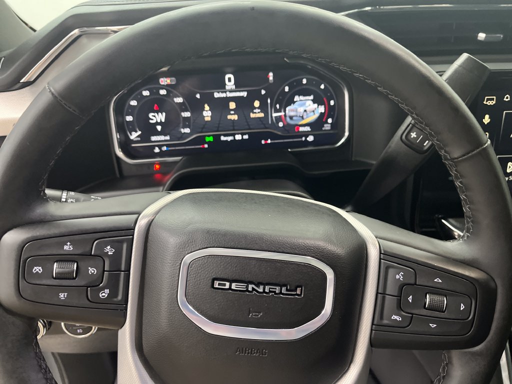 Used 2025 GMC Sierra 2500 Denali w/ Denali Reserve Package AWD/4WD image 16
