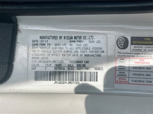 Used 2018 Nissan 370Z w/ Sport Package image 27