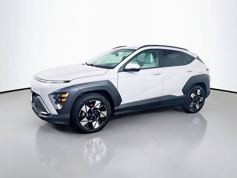 Used 2024 Hyundai Kona SEL FWD image 5