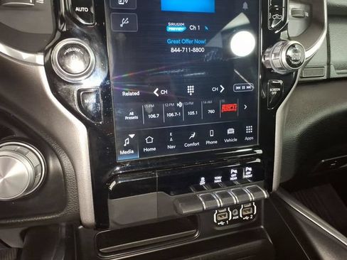 Used 2023 RAM 1500 Laramie AWD/4WD image 23