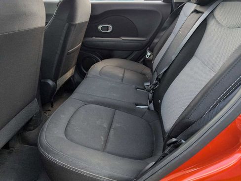 Used 2018 Kia Soul + image 19
