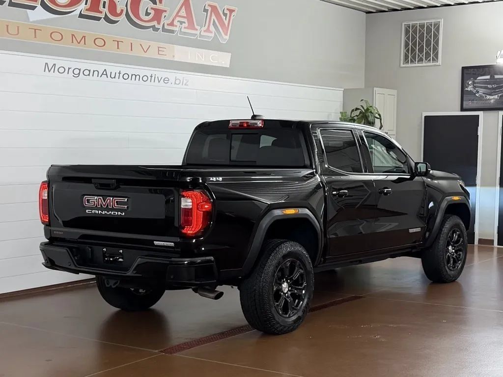 Used 2023 GMC Canyon Elevation w/ Convenience Package AWD/4WD image 3