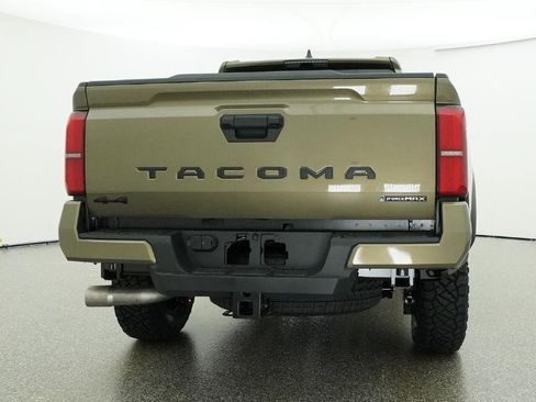 New 2026 Toyota Tacoma TRD Off-Road AWD/4WD image 32