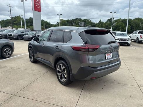 Used 2023 Nissan Rogue SV w/ SV Premium B Package FWD image 5