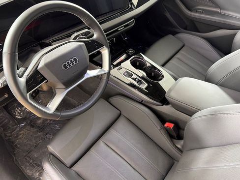Used 2025 Audi A5 2.0T Premium Plus w/ Premium Plus AWD/4WD image 9