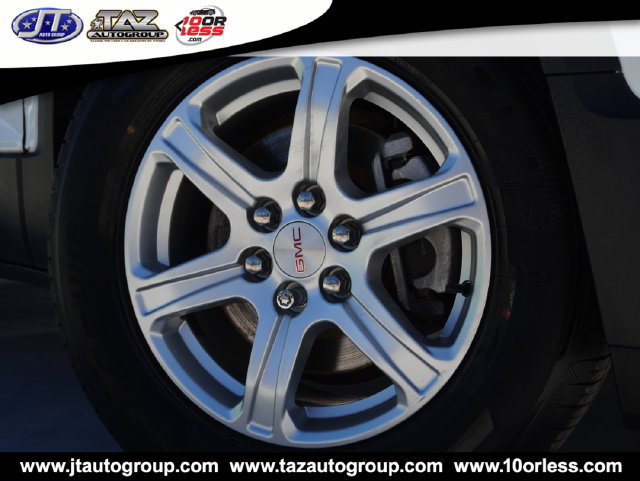 Used 2019 GMC Acadia SLE FWD image 2
