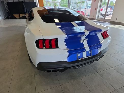Used 2025 Ford Mustang GT Premium RWD image 10