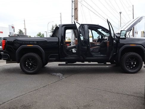 Used 2025 GMC Sierra 3500 Denali Ultimate AWD/4WD image 40