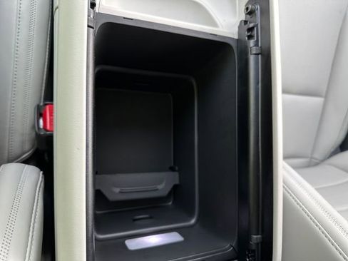 Certified 2025 Hyundai Santa Fe Calligraphy image 19