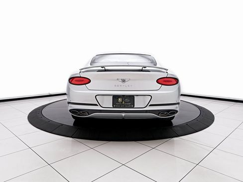 Used 2024 Bentley Continental GT image 15