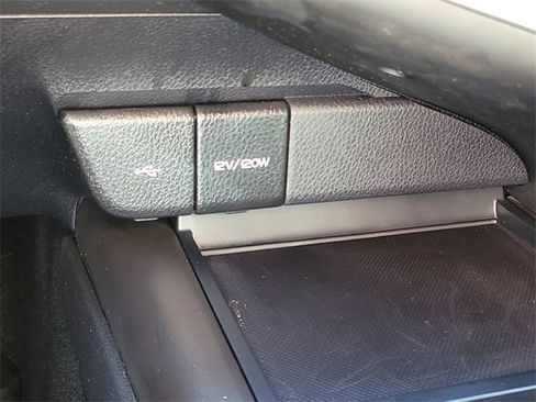 Certified 2023 Toyota Camry LE image 24