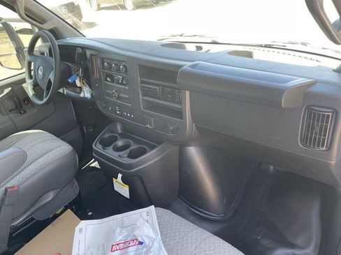 New 2025 GMC Savana 3500 Extended w/ Power Convenience Package RWD image 24