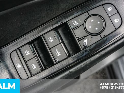 Used 2024 Nissan Rogue S FWD image 46