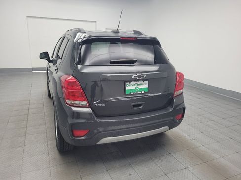 Used 2020 Chevrolet Trax LT w/ LT Convenience Package FWD image 6