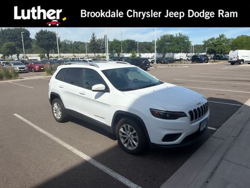 Used 2020 Jeep Cherokee Latitude w/ Cold Weather Group FWD image 1