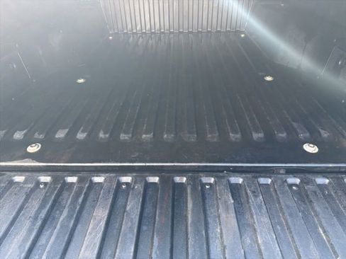 Used 2016 Toyota Tacoma TRD Sport w/ Premium & Technology Package image 19