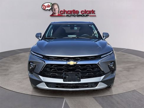 Used 2025 Chevrolet Blazer LT image 9