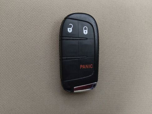 Used 2019 Jeep Compass Sport image 32