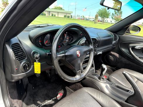 Used 2004 Porsche 911 Carrera 4S image 35