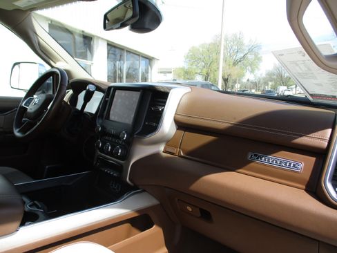 Used 2021 RAM 3500 Laramie image 31