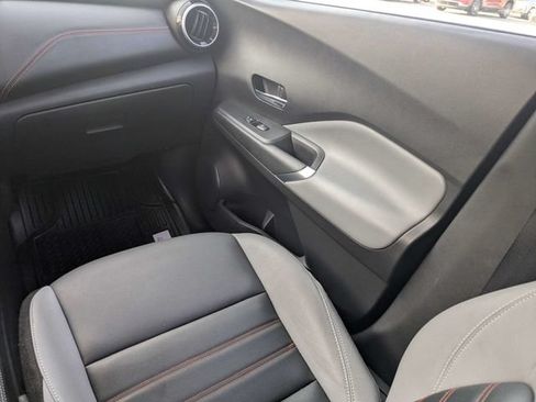 Used 2023 Nissan Kicks SR w/ SR Premium Package FWD image 17