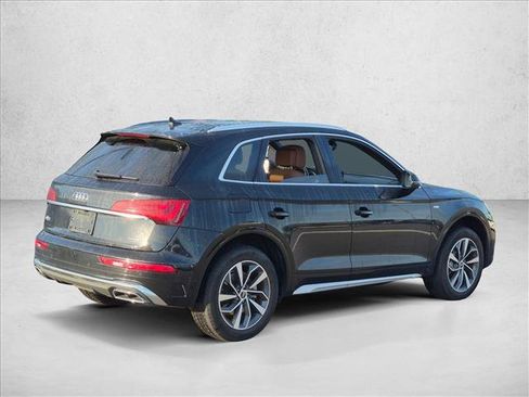 Used 2023 Audi Q5 2.0T Premium w/ Convenience Package AWD/4WD image 5