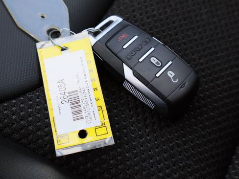 Used 2022 RAM 1500 Rebel image 30