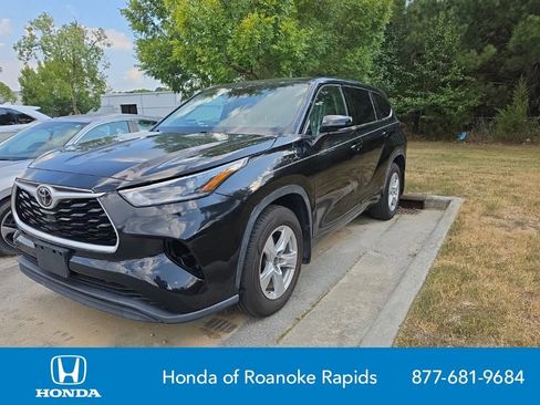 Used 2021 Toyota Highlander L AWD/4WD image 1