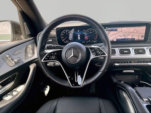 Used 2025 Mercedes-Benz GLE 350 4MATIC image 5