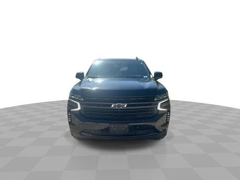 Certified 2024 Chevrolet Suburban RST w/ Luxury Package AWD/4WD image 4