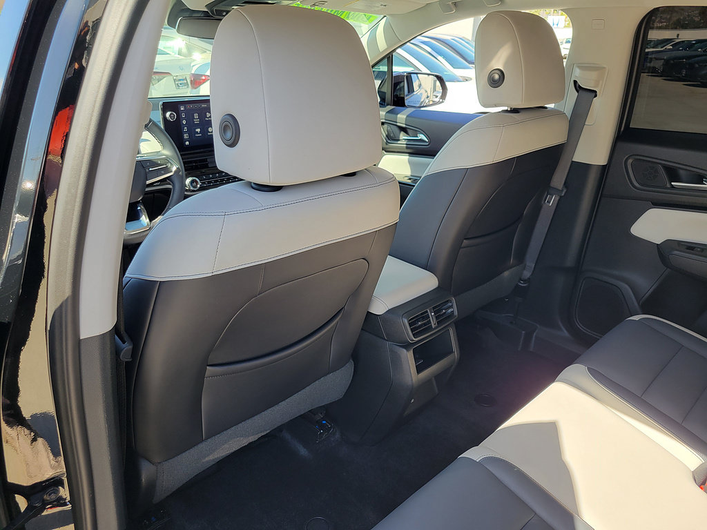 Used 2025 Honda Prologue Touring image 13