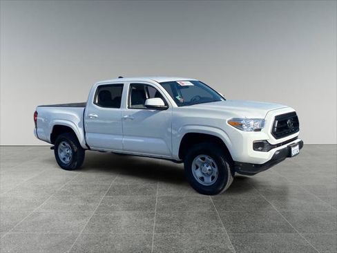 Certified 2023 Toyota Tacoma SR AWD/4WD image 7
