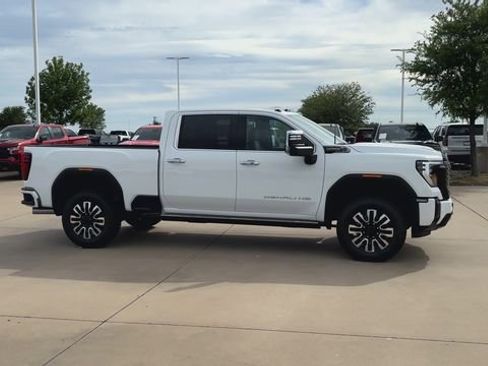 New 2026 GMC Sierra 2500 Denali Ultimate image 2
