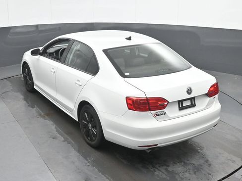 Used 2014 Volkswagen Jetta SE FWD image 28
