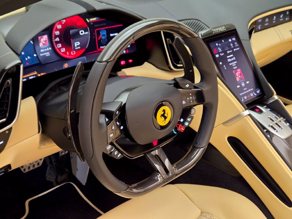 Used 2025 Ferrari Roma Spider RWD image 38
