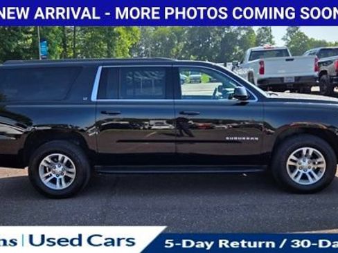 Used 2020 Chevrolet Suburban LT AWD/4WD image 13